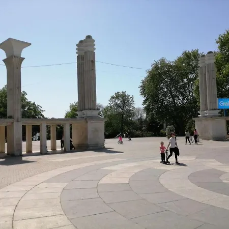 Center And Várna