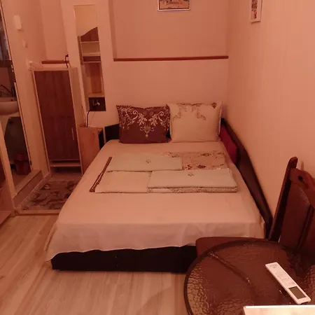 Apartman Center And *